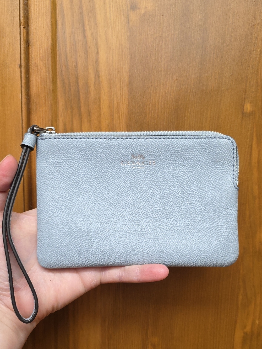 Authentic Coach F15154 Glitter Crossgrain Leather Corner Zip Wristlet Blue